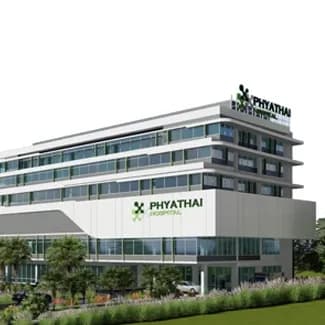 phyathai-sriracha-hospital-building.webp