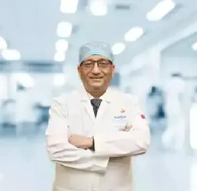 dr. hindol dasgupta is the best pulmonologists in Kolkata, Karetrip